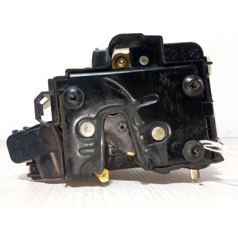 Recambio de cerradura puerta trasera derecha para volkswagen polo (6n2) 1.4 referencia OEM IAM ZSB6N4839016C 1HM 862 154A 