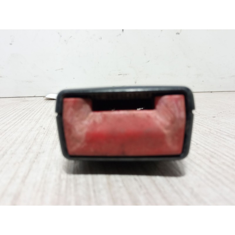 Recambio de anclaje cinturon delantero derecho para nissan almera ii hatchback (n16) 2.2 di referencia OEM IAM 6Q0857756  