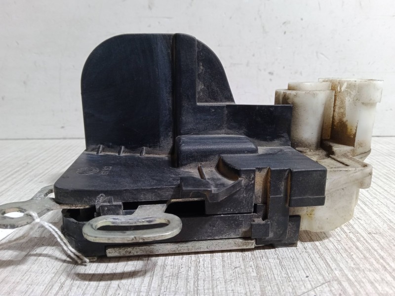 Recambio de cerradura puerta delantera derecha para alfa romeo 147 (937_) 1.6 16v t.spark eco (937.axa1a, 937.bxa1a) referencia 