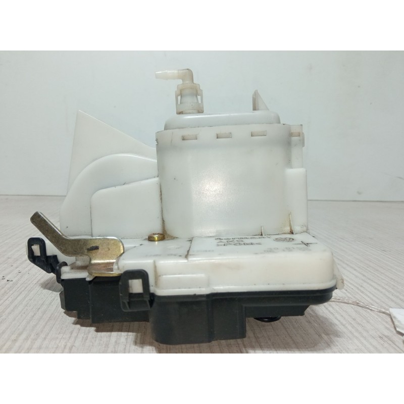 Recambio de cerradura puerta trasera derecha para volkswagen polo (6n2) 1.4 referencia OEM IAM ZSB6N4839016C 1HM 862 154A 