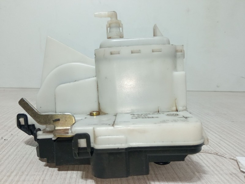 Recambio de cerradura puerta trasera derecha para volkswagen polo (6n2) 1.4 referencia OEM IAM ZSB6N4839016C 1HM 862 154A 