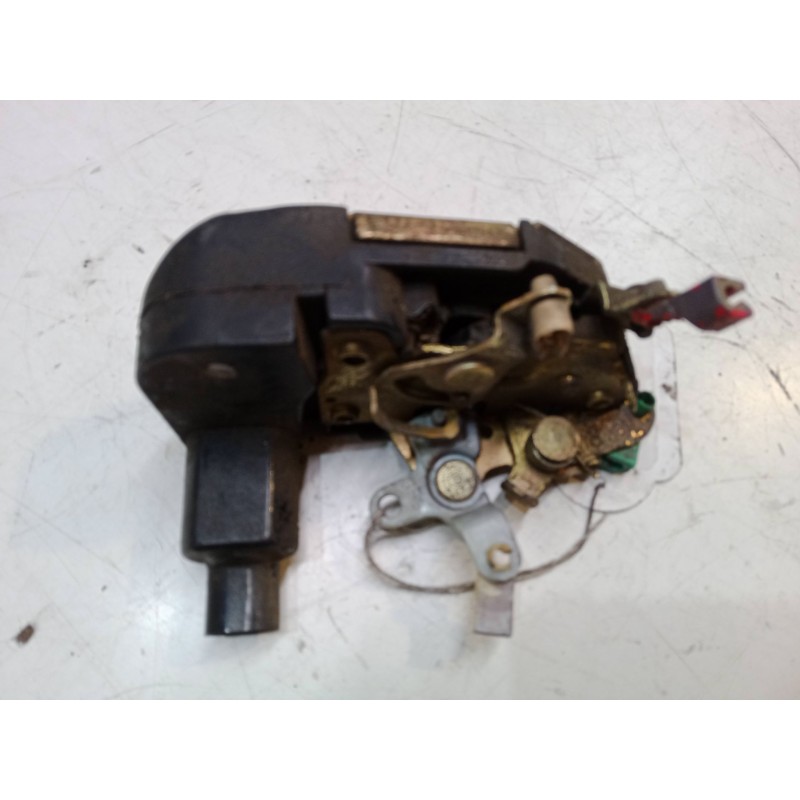 Recambio de cerradura puerta delantera derecha para chrysler voyager / grand voyager iii (gs_, ns_) 2.0 i referencia OEM IAM   