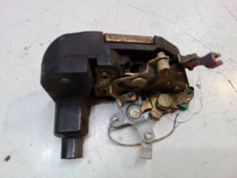 Recambio de cerradura puerta delantera derecha para chrysler voyager / grand voyager iii (gs_, ns_) 2.0 i referencia OEM IAM   