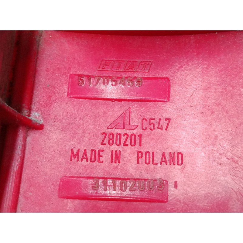 Recambio de piloto trasero izquierdo para fiat panda / panda classic (169_) 1.1 (169.axa1a) referencia OEM IAM 51705459  