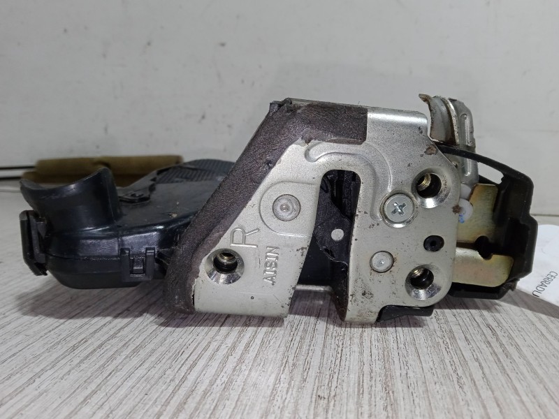 Recambio de cerradura puerta delantera derecha para toyota corolla (_e12_) 1.6 vvt-i (zze121_) referencia OEM IAM   