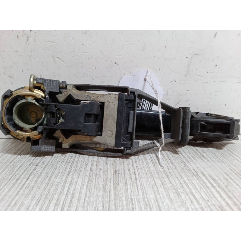 Recambio de maneta exterior puerta trasera izquierda para volkswagen polo (9n_, 9a_) 1.2 12v referencia OEM IAM    Recambio de maneta exterior puerta trasera izquierda para volkswagen polo (9n_, 9a_) 1.2 12v referencia OEM IAM