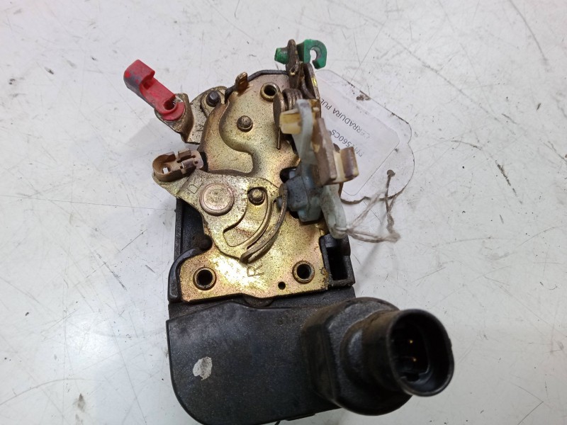 Recambio de cerradura puerta delantera derecha para chrysler voyager / grand voyager iii (gs_, ns_) 2.0 i referencia OEM IAM   