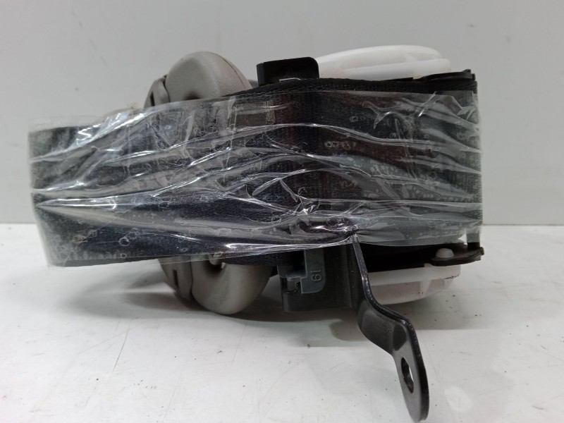 Recambio de cinturon seguridad trasero izquierdo para toyota iq (_j1_) 1.33 (ngj10_) referencia OEM IAM   
