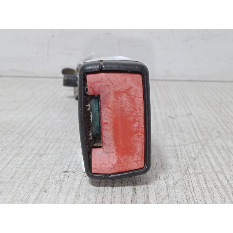 Recambio de anclaje cinturon delantero derecho para fiat grande punto van (199_) 1.3 jtd multijet (199cxc1a) referencia OEM IAM 