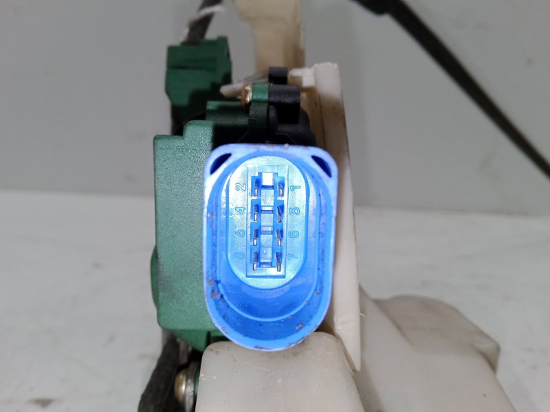Recambio de cerradura puerta delantera izquierda para volkswagen polo (9n_, 9a_) 1.4 16v referencia OEM IAM   