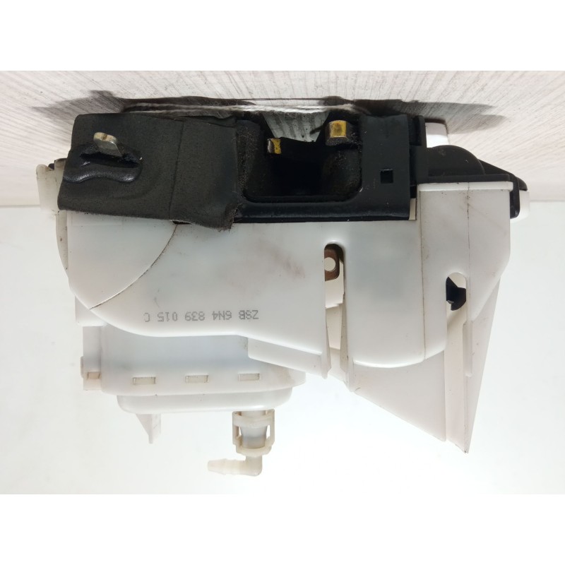 Recambio de cerradura puerta trasera izquierda para volkswagen polo (6n2) 1.4 referencia OEM IAM ZSB6N4839015C  