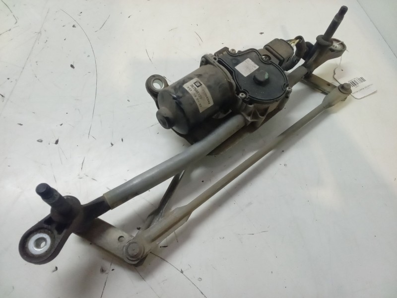 Recambio de motor limpia delantero para opel adam (m13) 1.4 referencia OEM IAM    Recambio de motor limpia delantero para opel adam (m13) 1.4 referencia OEM IAM