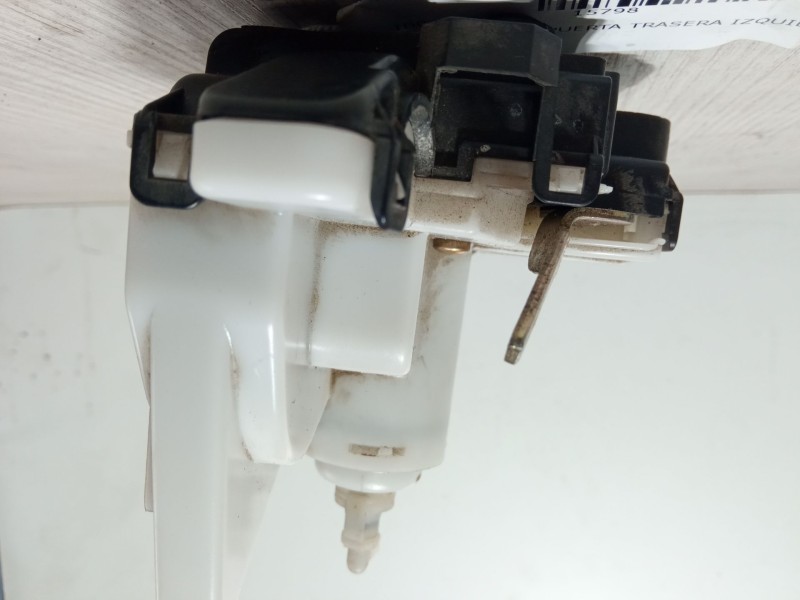 Recambio de cerradura puerta trasera izquierda para volkswagen polo (6n2) 1.4 referencia OEM IAM ZSB6N4839015C  