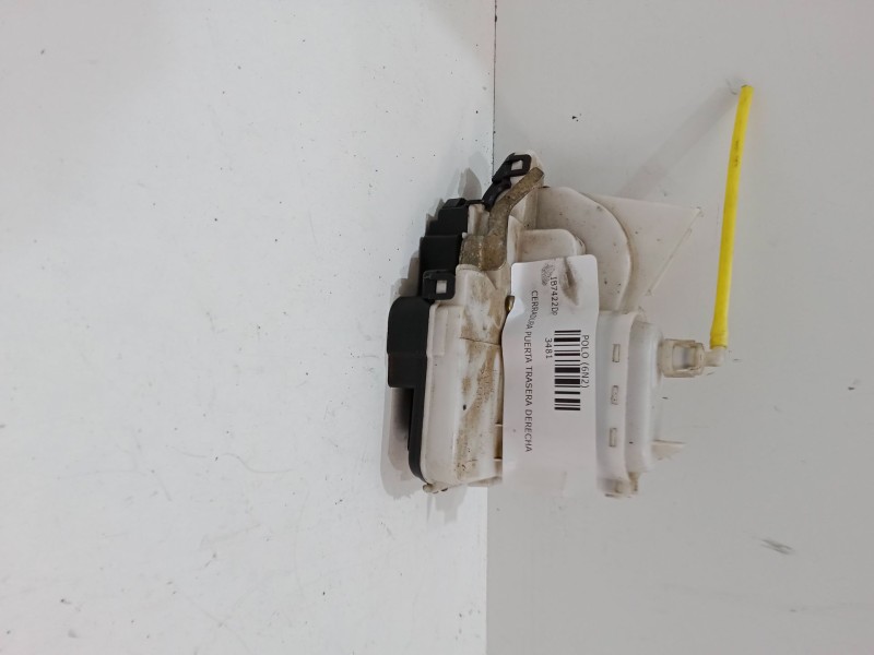 Recambio de cerradura puerta trasera derecha para volkswagen polo (6n2) 1.0 referencia OEM IAM    Recambio de cerradura puerta trasera derecha para volkswagen polo (6n2) 1.0 referencia OEM IAM
