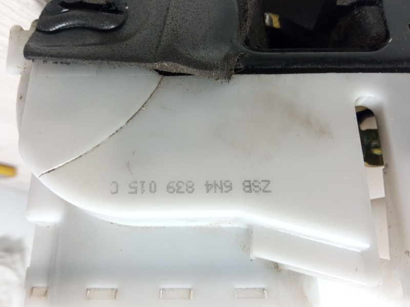 Recambio de cerradura puerta trasera izquierda para volkswagen polo (6n2) 1.4 referencia OEM IAM ZSB6N4839015C  