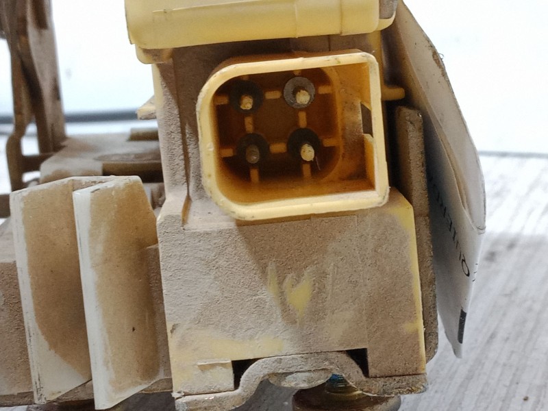 Recambio de cerradura puerta trasera izquierda para ford orion iii (gal) 1.6 referencia OEM IAM   