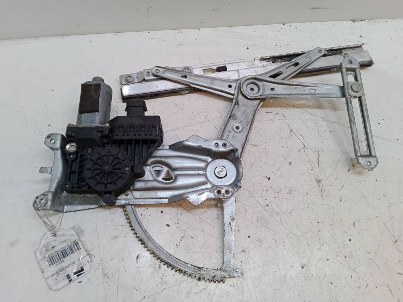 Recambio de elevalunas delantero izquierdo para opel astra g hatchback (t98) 1.6 16v (f08, f48) referencia OEM IAM   