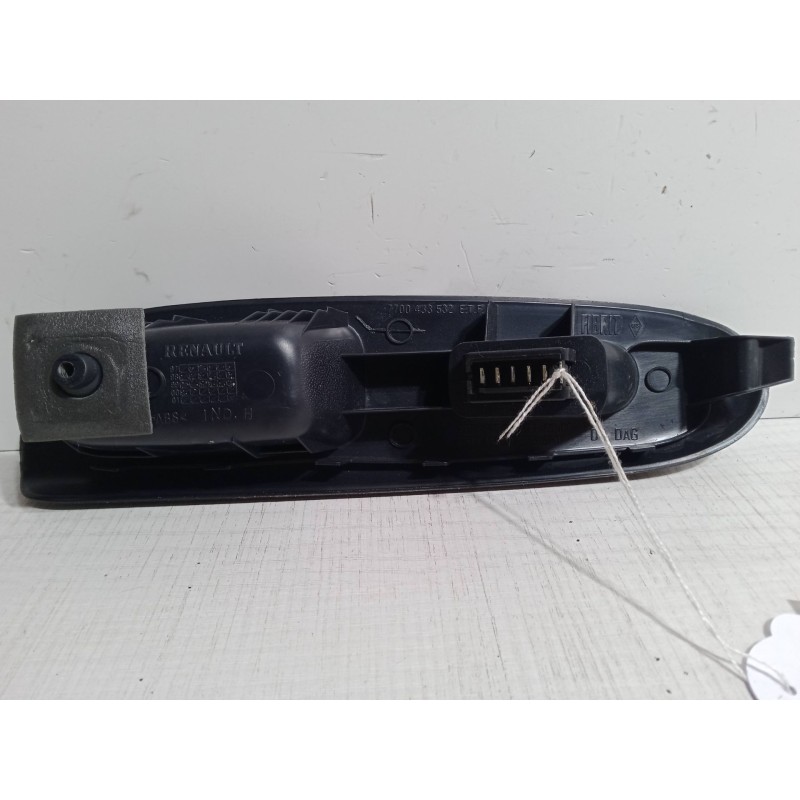 Recambio de mando elevalunas delantero derecho para renault clio ii (bb_, cb_) 1.4 16v (b/cb0p, bb13) referencia OEM IAM   