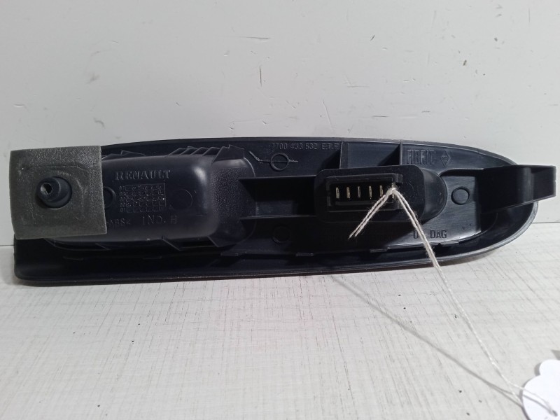 Recambio de mando elevalunas delantero derecho para renault clio ii (bb_, cb_) 1.4 16v (b/cb0p, bb13) referencia OEM IAM   