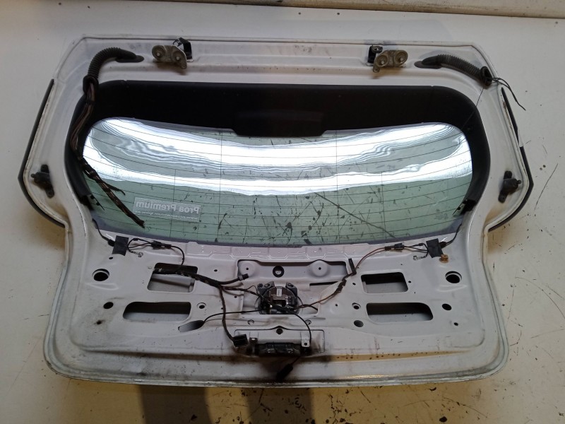 Recambio de porton trasero para bmw 1 (e81) 120 i referencia OEM IAM   