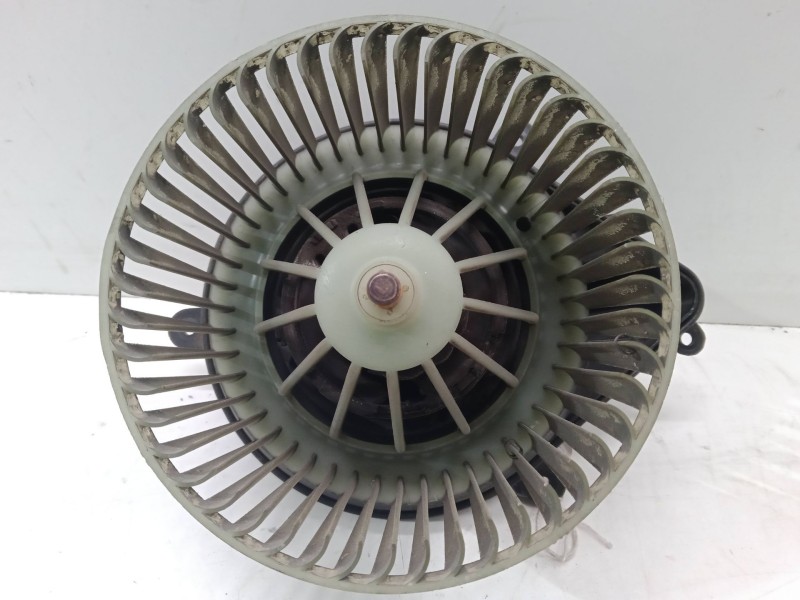 Recambio de motor calefaccion para ford mondeo iii (b5y) 2.0 16v referencia OEM IAM 21.068.123.3F.74.047.123.3F  