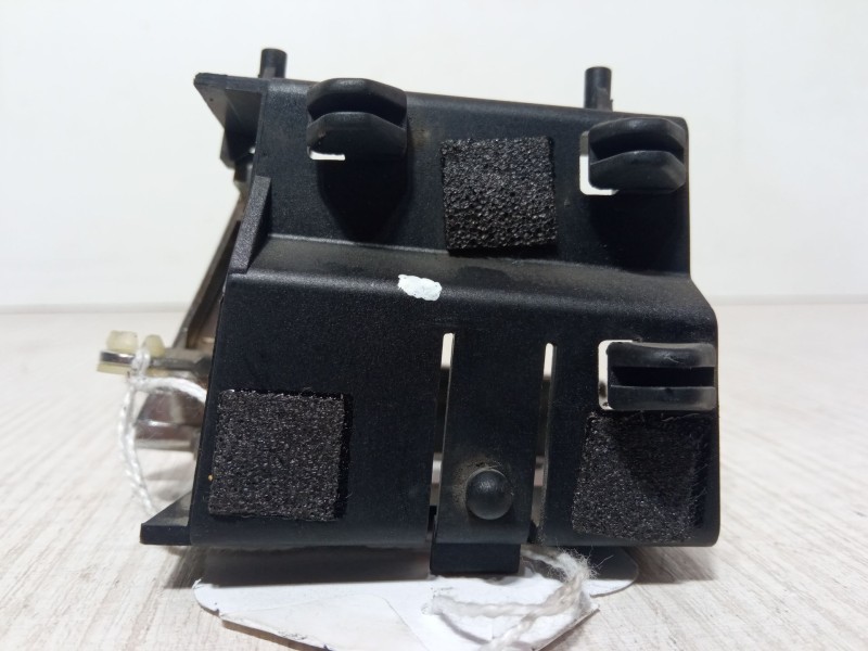 Recambio de maneta interior puerta trasera derecha para volkswagen polo (6n2) 1.4 referencia OEM IAM 6N0839114  