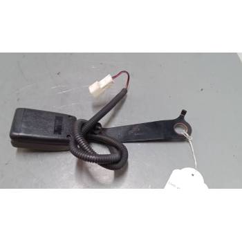 ANCLAJE CINTURON DELANTERO IZQUIERDO 