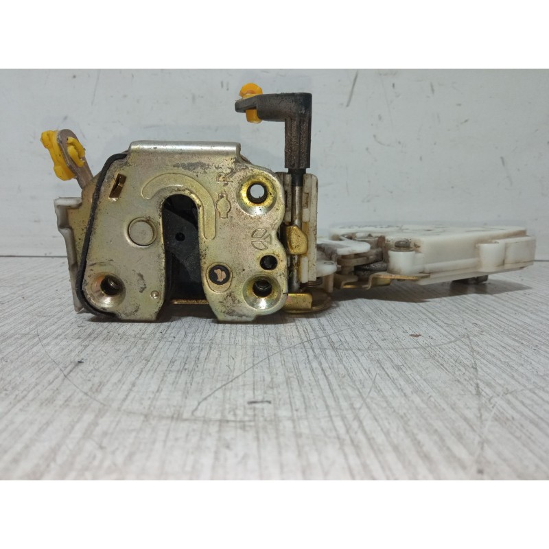 Recambio de cerradura puerta delantera derecha para nissan micra ii (k11) 1.0 i 16v referencia OEM IAM 8055291L66  