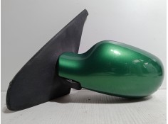Recambio de retrovisor izquierdo para renault clio ii (bb_, cb_) 1.4 16v (b/cb0p, bb13) referencia OEM IAM    2