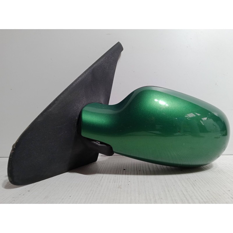 Recambio de retrovisor izquierdo para renault clio ii (bb_, cb_) 1.4 16v (b/cb0p, bb13) referencia OEM IAM   