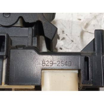 MANDO ELEVALUNAS DELANTERO DERECHO 8292S4D 