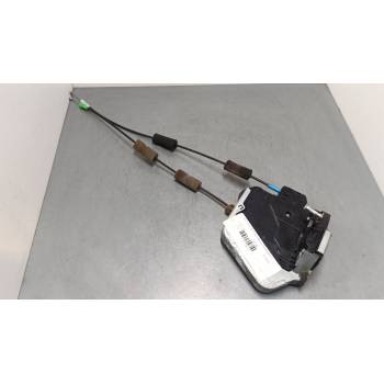 CERRADURA PUERTA TRASERA DERECHA 6905053040 