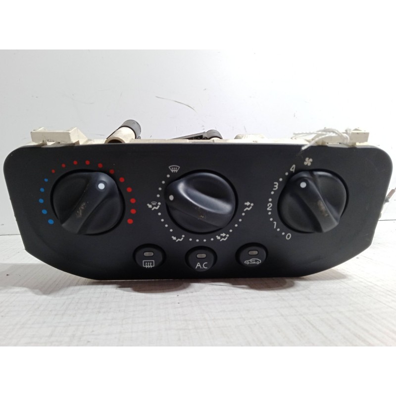 Recambio de mando calefaccion / a/a para renault clio ii (bb_, cb_) 1.4 16v (b/cb0p, bb13) referencia OEM IAM VST654982E  692700