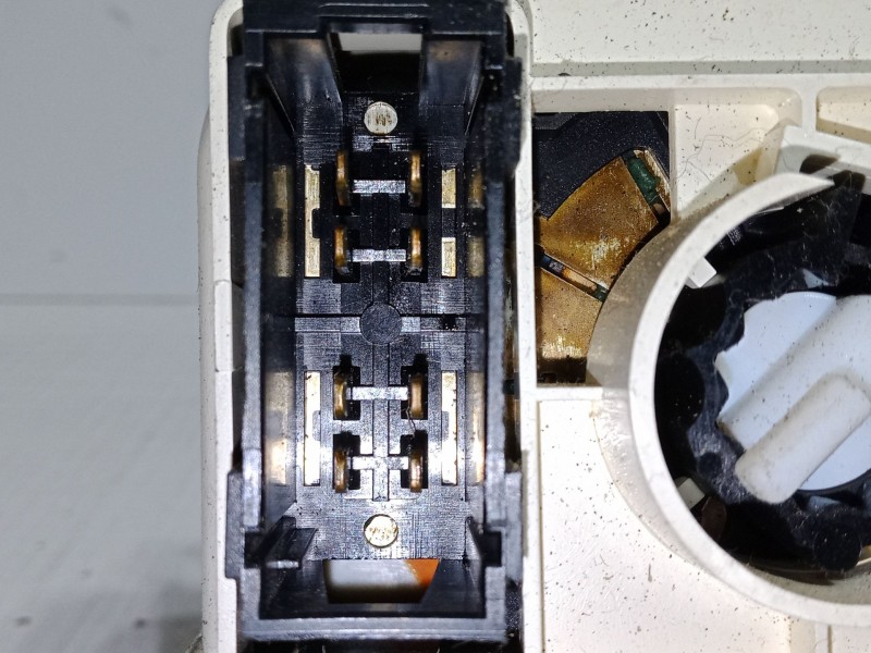 Recambio de mando calefaccion / a/a para renault clio ii (bb_, cb_) 1.4 16v (b/cb0p, bb13) referencia OEM IAM VST654982E  692700