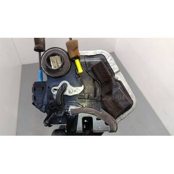 CERRADURA PUERTA TRASERA DERECHA 6905053040 