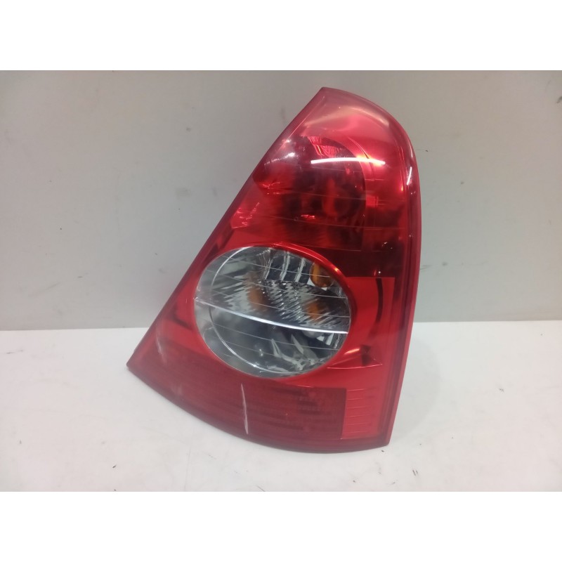 Recambio de piloto trasero derecho para renault clio ii (bb_, cb_) 1.5 dci (b/cb07) referencia OEM IAM   