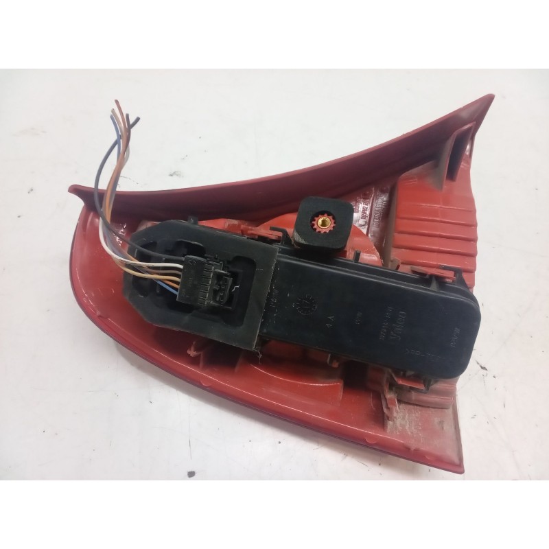 Recambio de piloto trasero derecho para renault clio ii (bb_, cb_) 1.5 dci (b/cb07) referencia OEM IAM   