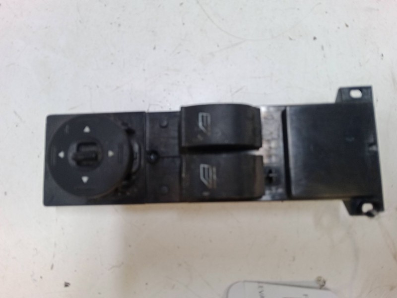 Recambio de mando elevalunas delantero izquierdo para ford focus c-max (dm2) 1.6 referencia OEM IAM    Recambio de mando elevalunas delantero izquierdo para ford focus c-max (dm2) 1.6 referencia OEM IAM