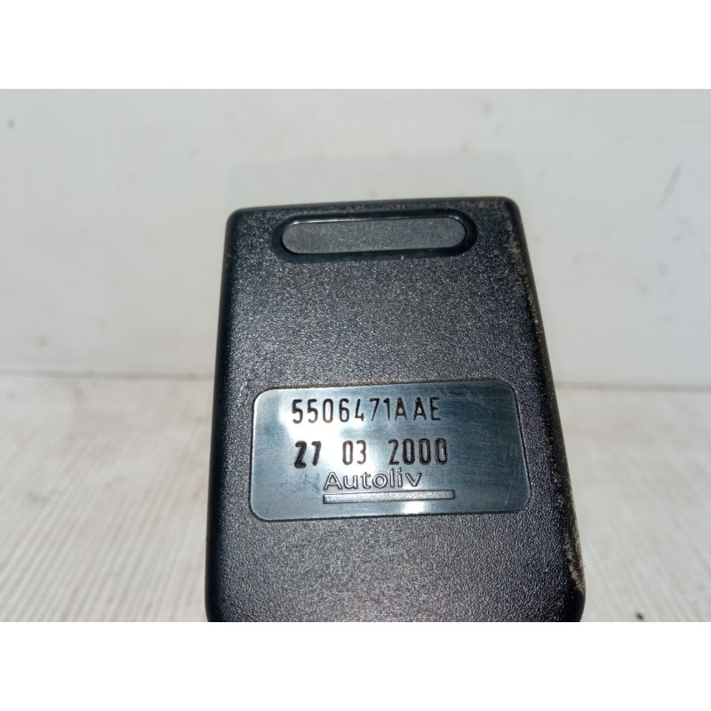 Recambio de anclaje cinturon delantero izquierdo para renault clio ii (bb_, cb_) 1.4 16v (b/cb0p, bb13) referencia OEM IAM 55064 Recambio de anclaje cinturon delantero izquierdo para renault clio ii (bb_, cb_) 1.4 16v (b/cb0p, bb13) referencia OEM IAM 55064