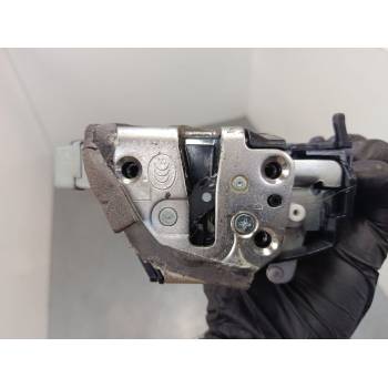 CERRADURA PUERTA TRASERA IZQUIERDA A046693 