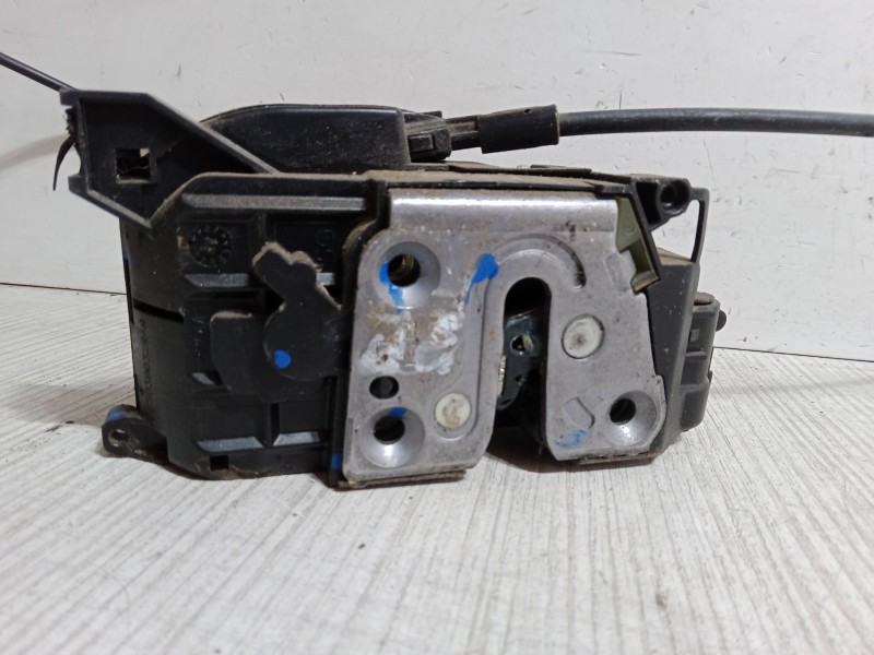 Recambio de cerradura puerta trasera izquierda para renault scénic iii (jz0/1_) 1.6 dci (jz00, jz12) referencia OEM IAM    Recambio de cerradura puerta trasera izquierda para renault scénic iii (jz0/1_) 1.6 dci (jz00, jz12) referencia OEM IAM