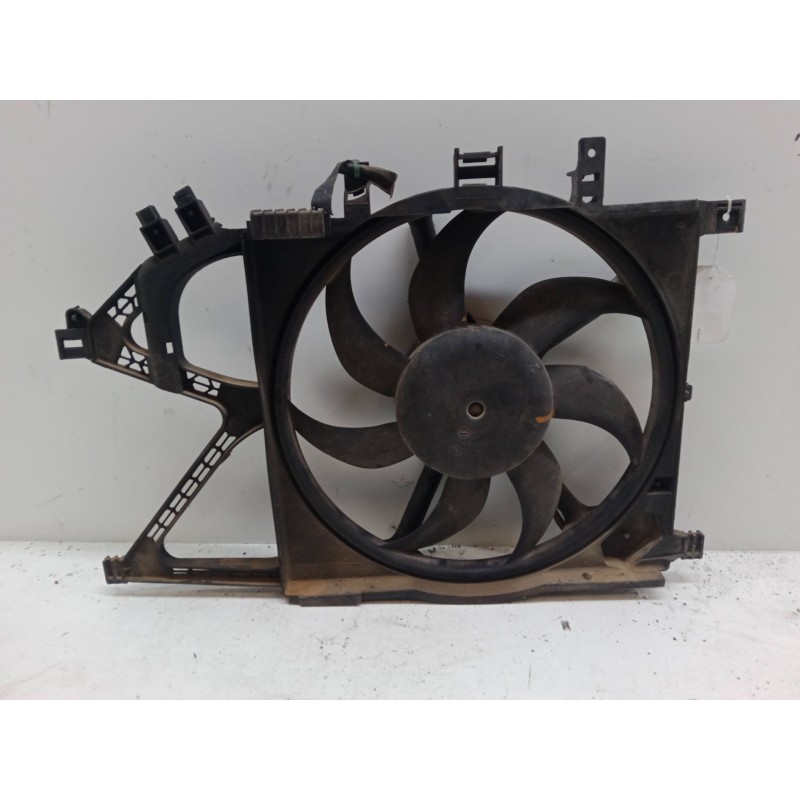 Recambio de electroventilador para opel corsa c (x01) 1.4 (f08, f68) referencia OEM IAM    Recambio de electroventilador para opel corsa c (x01) 1.4 (f08, f68) referencia OEM IAM