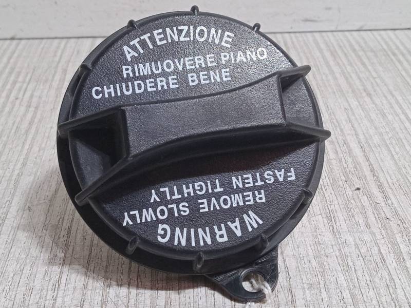 TAPON COMBUSTIBLE 