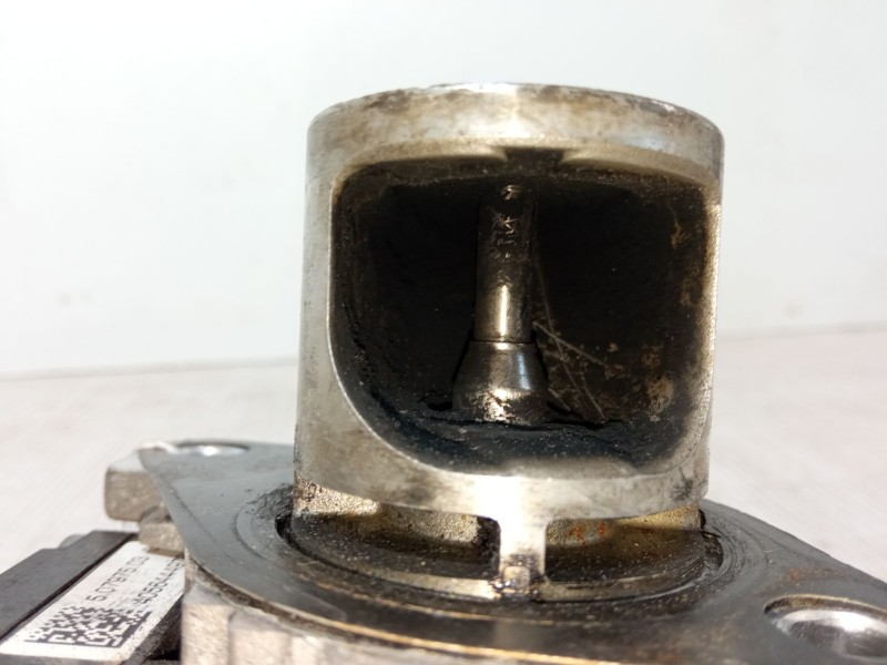 Recambio de valvula egr para renault scénic iii (jz0/1_) 1.5 dci referencia OEM IAM 5.07975.0300 4056444979 