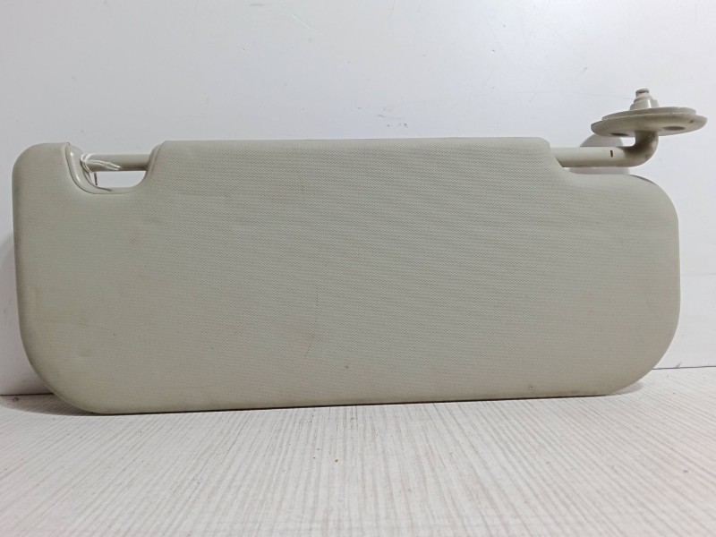 Recambio de parasol izquierdo para kia carens iv 1.6 gdi referencia OEM IAM   