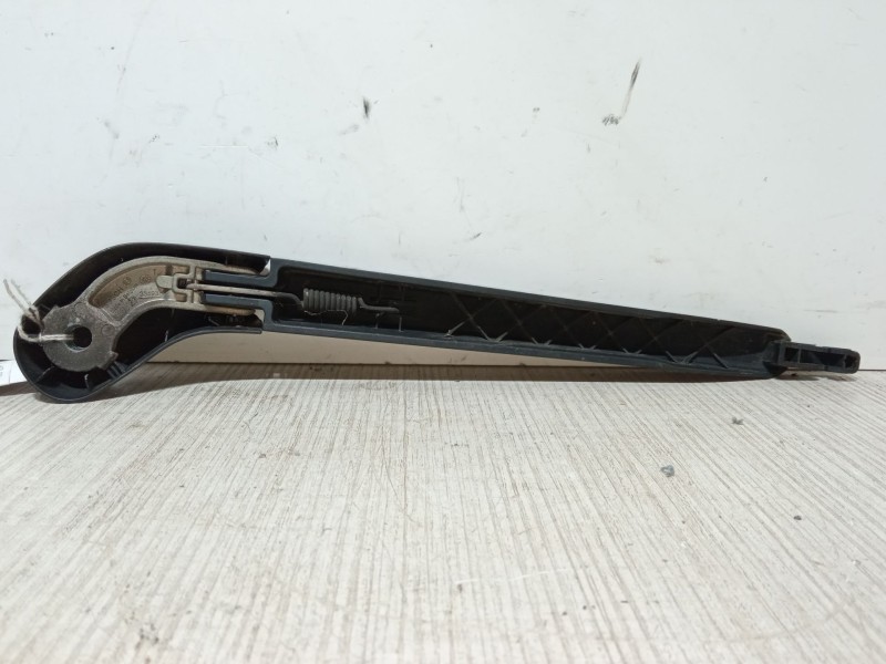 Recambio de brazo limpia trasero para ford focus ii (da_, hcp, dp) 1.6 tdci referencia OEM IAM   