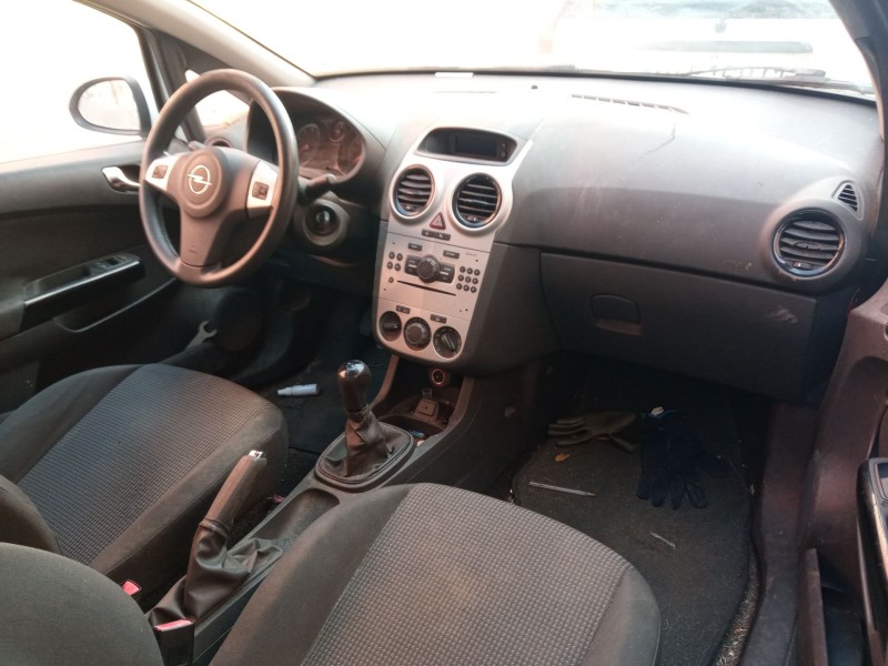 opel corsa d (s07) del año 2011