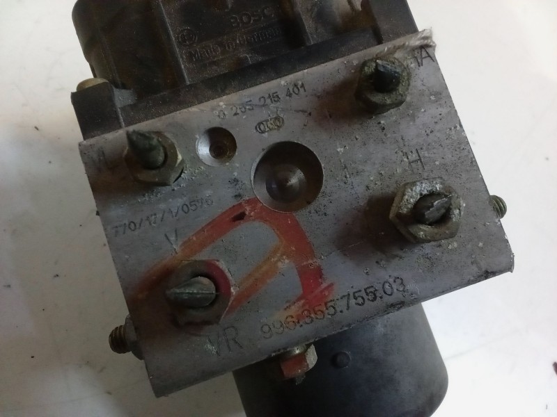 Recambio de abs para porsche boxster (986) 2.5 referencia OEM IAM 0265215401  99635575503