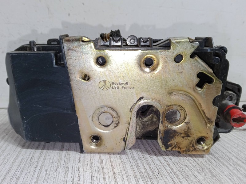 Recambio de cerradura puerta trasera derecha para peugeot 307 (3a/c) 2.0 hdi 90 referencia OEM IAM    Recambio de cerradura puerta trasera derecha para peugeot 307 (3a/c) 2.0 hdi 90 referencia OEM IAM