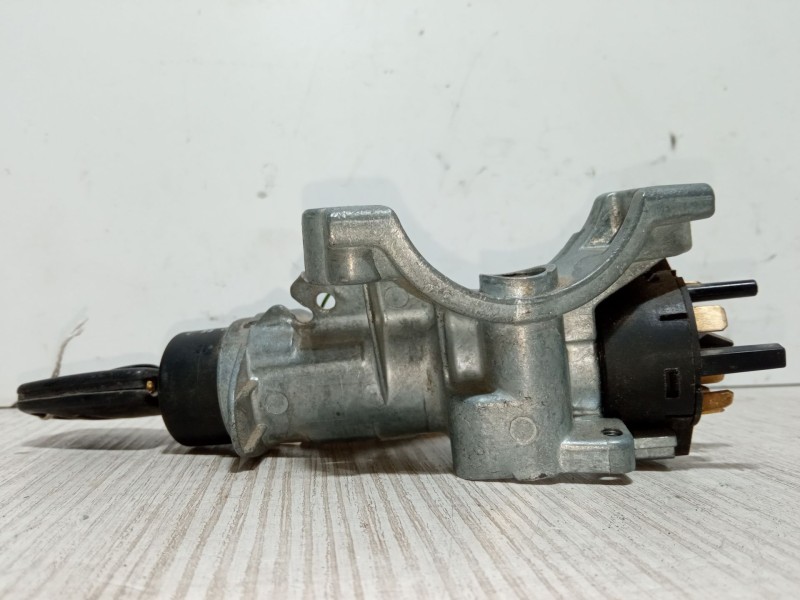 Recambio de clausor para audi a4 b5 (8d2) 1.8 referencia OEM IAM 4D0905851E  